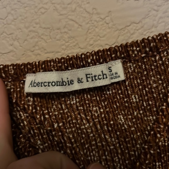 Abercrombie & Fitch v-neck tank with cinched tie-waist - Picture 2 of 4